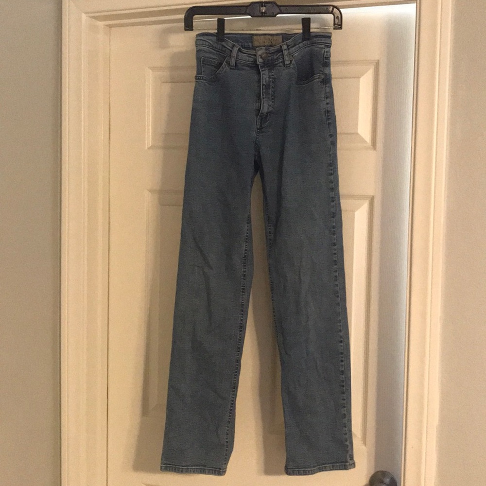 High waisted mom jeans Size 2 light wash